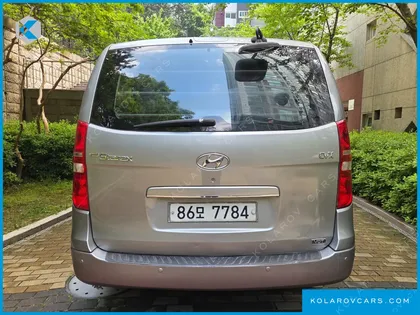 HYUNDAI STAREX 3-SEATER VAN