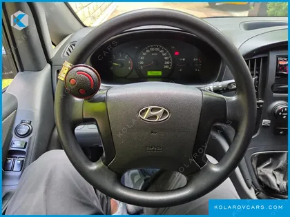 HYUNDAI STAREX 3-SEATER VAN