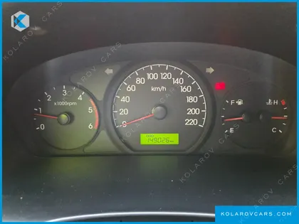HYUNDAI STAREX 3-SEATER VAN