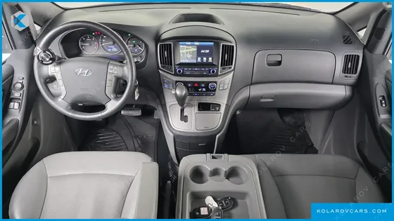 HYUNDAI STAREX 12-SEATER WAGON