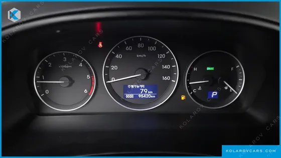 HYUNDAI STAREX 12-SEATER WAGON