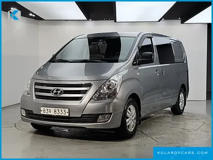 HYUNDAI STAREX 5-SEATER VAN