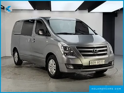 HYUNDAI STAREX 5-SEATER VAN