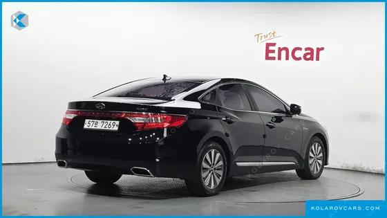 HYUNDAI GRANDEUR PREMIUM