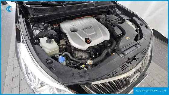 HYUNDAI GRANDEUR PREMIUM