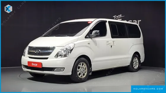 HYUNDAI STAREX 5-SEATER VAN