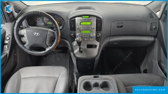 HYUNDAI STAREX 12-SEATER WAGON