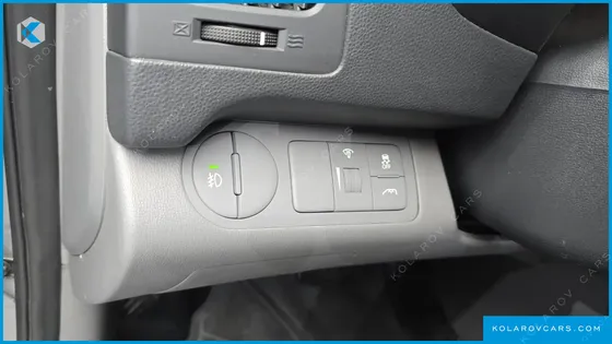 HYUNDAI STAREX 12-SEATER WAGON