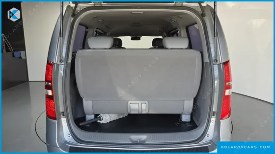 HYUNDAI STAREX 12-SEATER WAGON