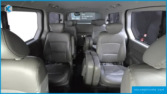 HYUNDAI STAREX 12-SEATER WAGON