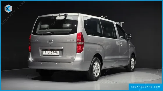 HYUNDAI STAREX 12-SEATER WAGON