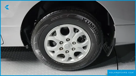 HYUNDAI STAREX 12-SEATER WAGON