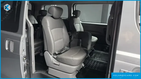 HYUNDAI STAREX 12-SEATER WAGON