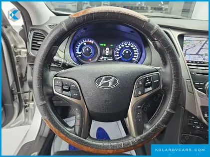 HYUNDAI GRANDEUR PREMIUM