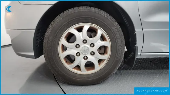 HYUNDAI STAREX 11-SEATER WAGON