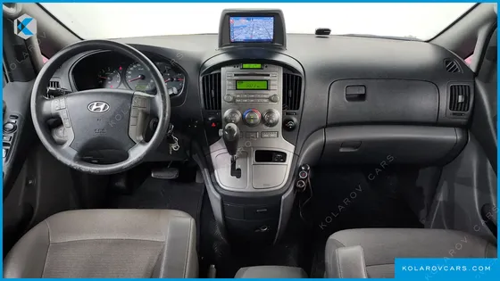 HYUNDAI STAREX 11-SEATER WAGON