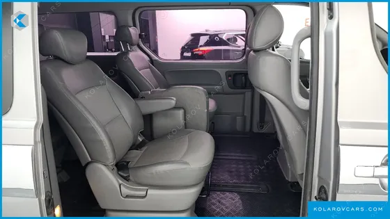 HYUNDAI STAREX 11-SEATER WAGON