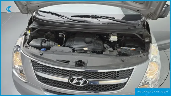 HYUNDAI STAREX 12-SEATER WAGON