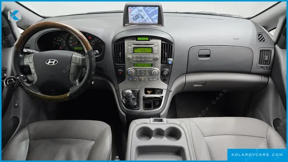 HYUNDAI STAREX 12-SEATER WAGON