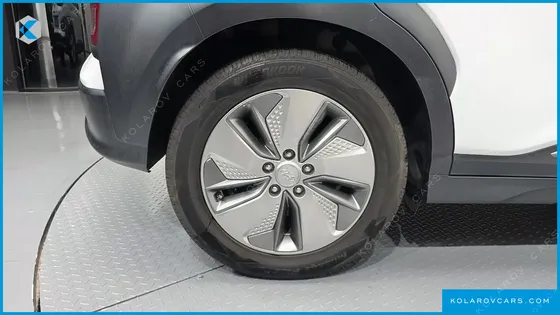 HYUNDAI KONA MODREN