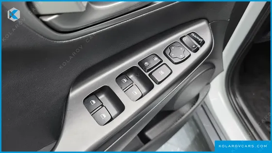 HYUNDAI KONA MODREN