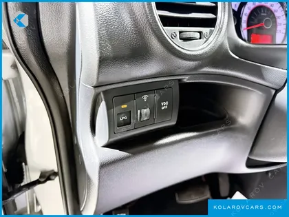 KIA CARENS LPI 2.0 GLX