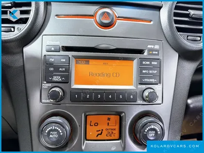 KIA CARENS LPI 2.0 GLX