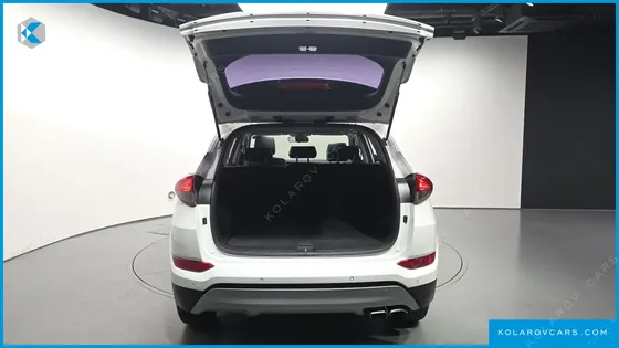 HYUNDAI TUCSON DIESEL 2.0 2WD
