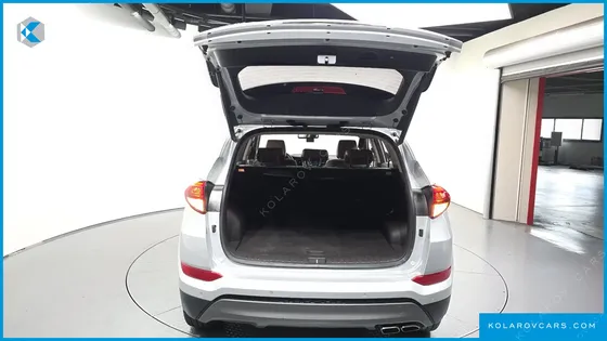 HYUNDAI TUCSON DIESEL 2.0 2WD