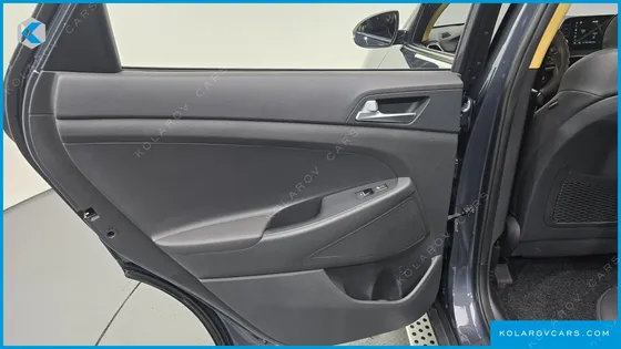 HYUNDAI TUCSON DIESEL 2.0 2WD