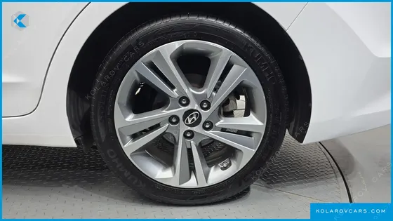HYUNDAI ELANTRA (AVANTE) 1.6 GDI VALUE PLUS