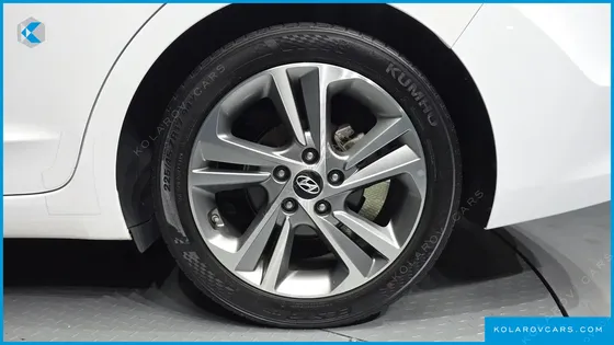 HYUNDAI ELANTRA (AVANTE) 1.6 GDI VALUE PLUS