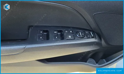 HYUNDAI ELANTRA (AVANTE) 1.6 GDI SMART