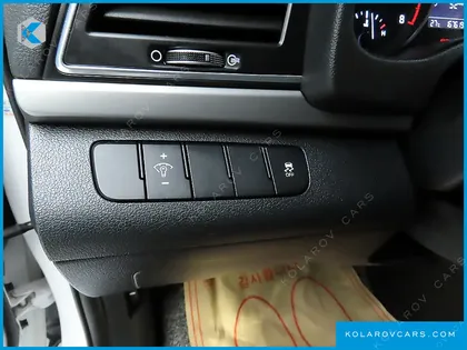HYUNDAI ELANTRA (AVANTE) 1.6 LPI STYLE (RENTAL CAR)