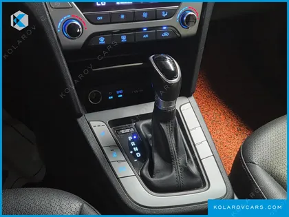 HYUNDAI ELANTRA (AVANTE) 1.6 LPI SMART (RENTAL CAR)