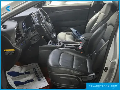HYUNDAI ELANTRA (AVANTE) 1.6 LPI SMART (RENTAL CAR)