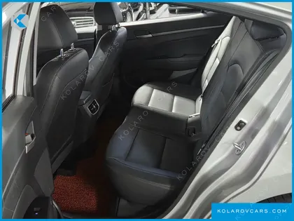 HYUNDAI ELANTRA (AVANTE) 1.6 LPI SMART (RENTAL CAR)