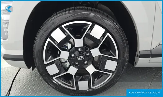 HYUNDAI KONA LONG RANGE