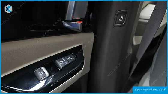 KIA CARNIVAL GASOLINE 7-SEATER LIMOUSINE(SPECIAL VEHICLE)