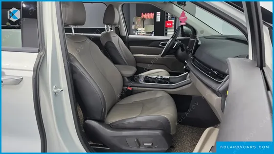KIA CARNIVAL DIESEL 9-SEATER NOBLESSE