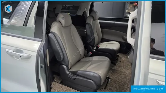 KIA CARNIVAL DIESEL 9-SEATER NOBLESSE