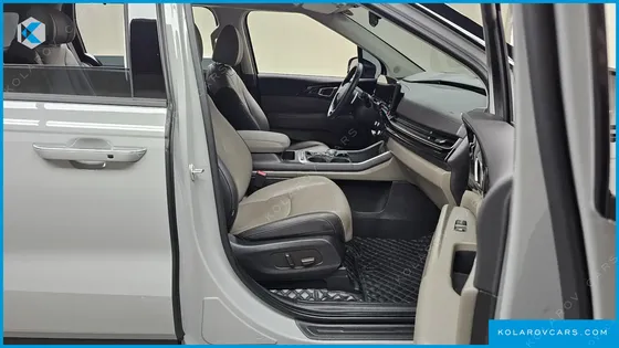 KIA CARNIVAL DIESEL 7-SEATER GRAVITY