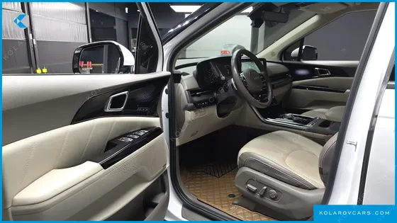 KIA CARNIVAL DIESEL 7-SEATER SIGNATURE