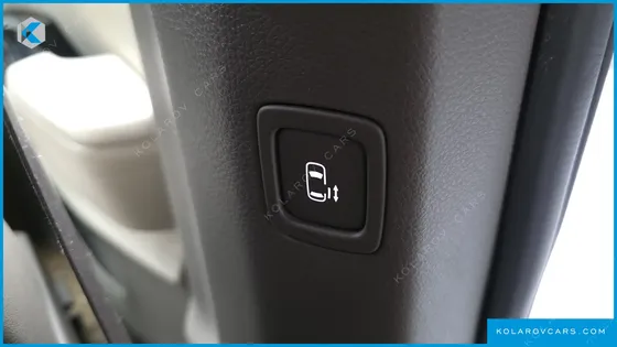 KIA CARNIVAL DIESEL 7-SEATER SIGNATURE