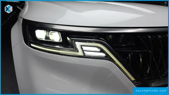 KIA CARNIVAL DIESEL 7-SEATER SIGNATURE