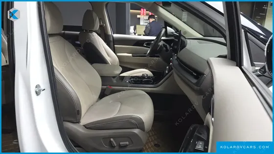 KIA CARNIVAL DIESEL 7-SEATER SIGNATURE