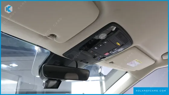 KIA CARNIVAL DIESEL 7-SEATER SIGNATURE