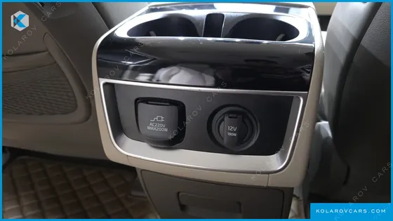 KIA CARNIVAL DIESEL 7-SEATER SIGNATURE