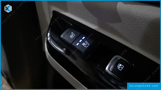 KIA CARNIVAL DIESEL 7-SEATER SIGNATURE