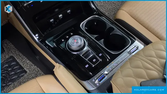 KIA CARNIVAL GASOLINE 7-SEATER SIGNATURE